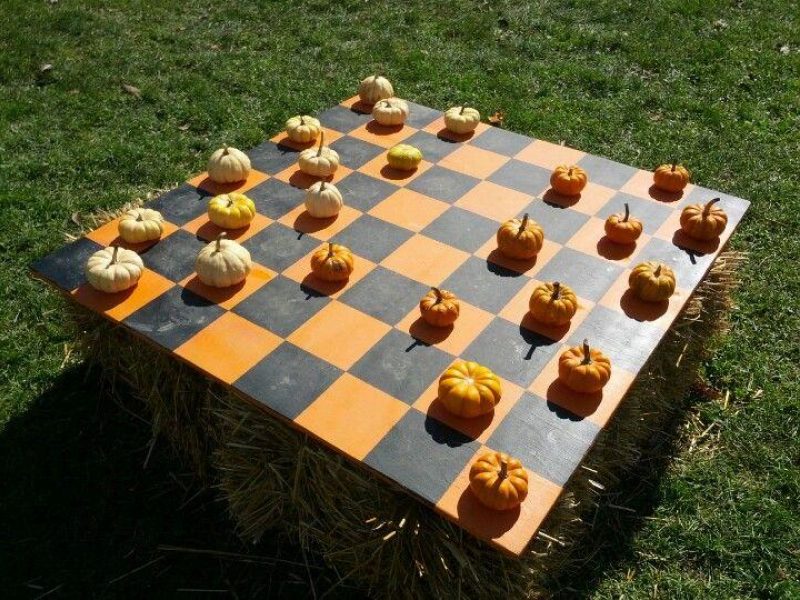 Pumpkin checkers