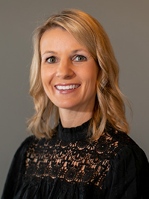Photo of Lauren Ralston